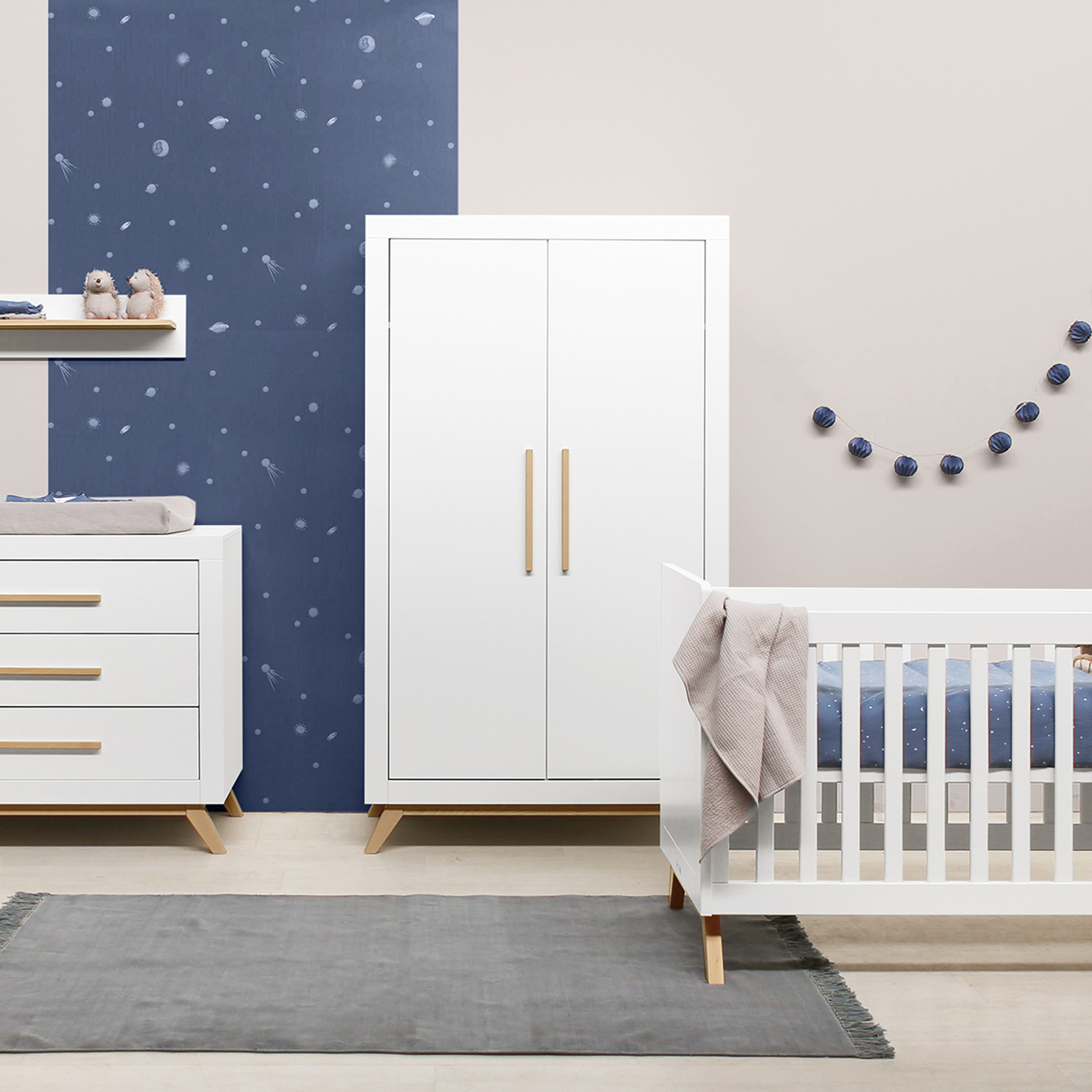 Bopita Fenna Babykamer Wit / Naturel | Bed 60 x 120 cm + Commode + Kast 3-Deurs