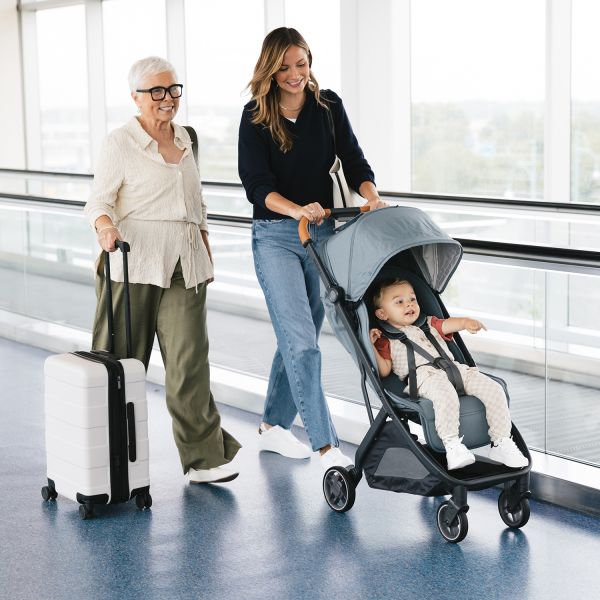 UPPAbaby MINU V3 Buggy Dillan - Stone Blue/Carbon Frame Met Zandbruin Leer