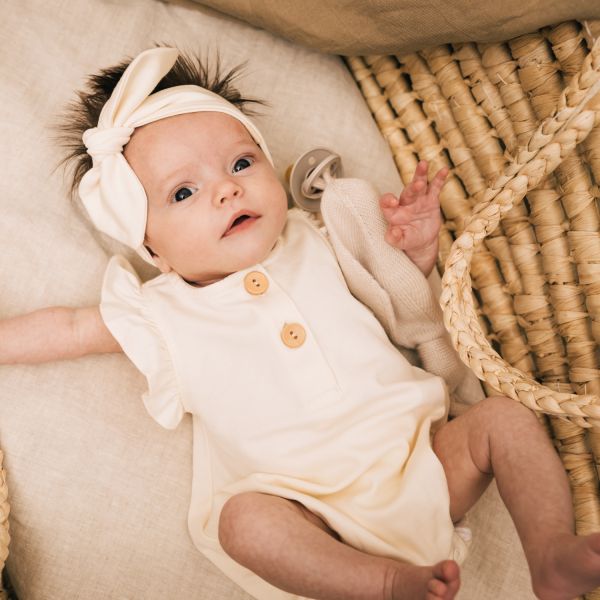 UAUA Romper Met Ruffle Mouwtjes Crema 1-3 Mnd