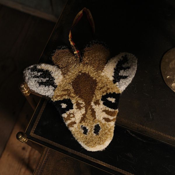 Doing Goods Gimpy Giraffe Gift Hanger - Brown