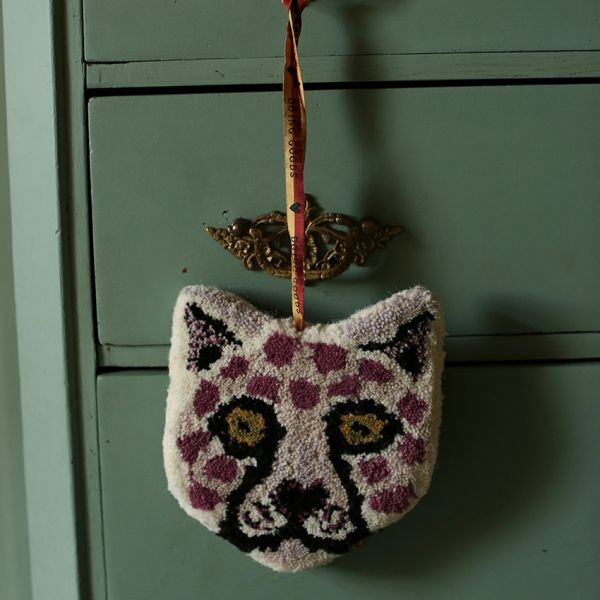 Doing Goods Lilly Leopard Gift Hanger - Lila