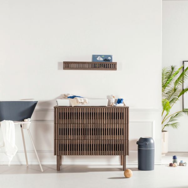 Kidsmill Dai Babykamer Walnoot | Ledikant 70 x 140 cm + Commode