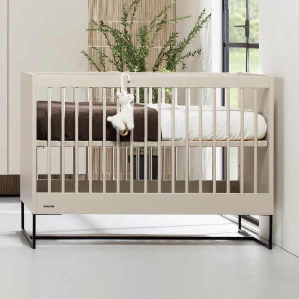 Kidsmill Intense Babykamer- Mat Oatmeal | Bed 60 x 120 cm + Commode