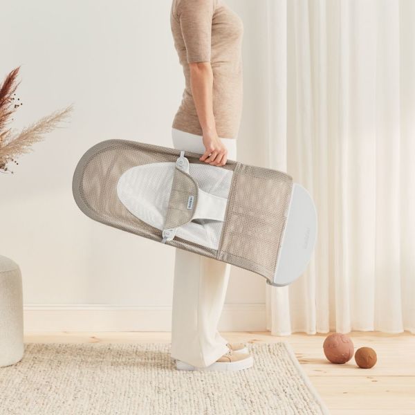 BabyBjörn Balance Soft Wipstoel Mesh Beige / Wit