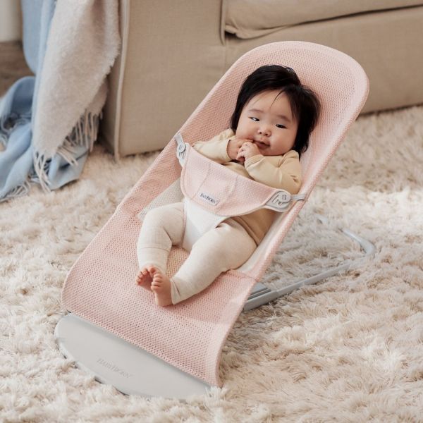 BabyBjörn Balance Soft Wipstoel Mesh Parelmoerroze / Wit