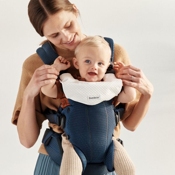 BabyBjörn Harmony 3D Mesh Draagzak Met Slab Marineblauw