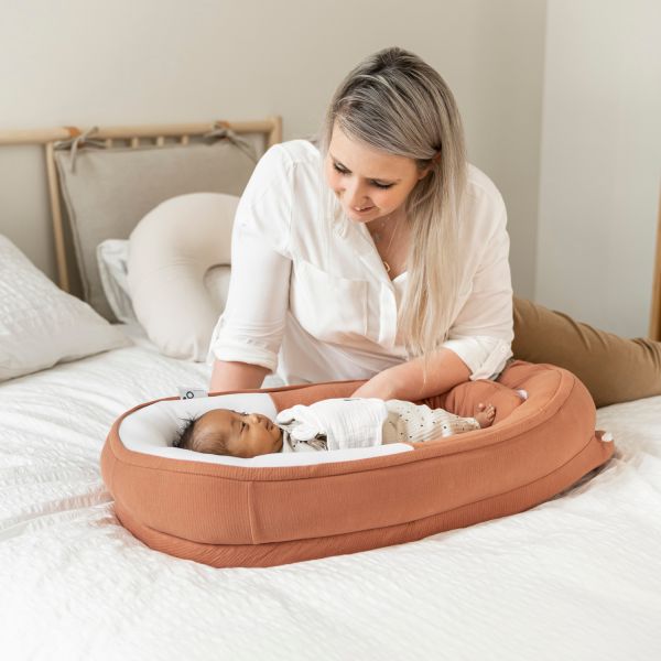 Doomoo Cocoon Tetra Babynestje Terracotta