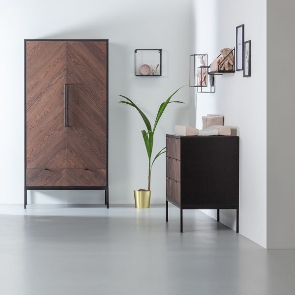 Kidsmill Vince Babykamer Black / Walnut | Bed 60 x 120 cm + Commode Breed