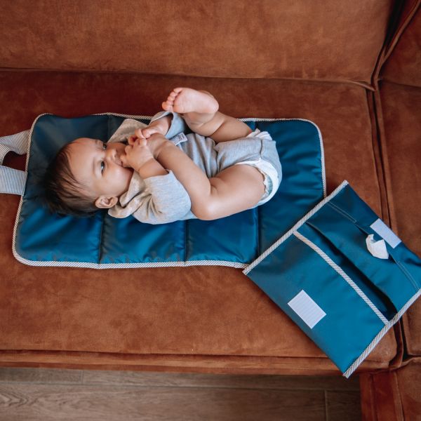KipKep Napper Verschoonmatje + Luieretui Denim Blue