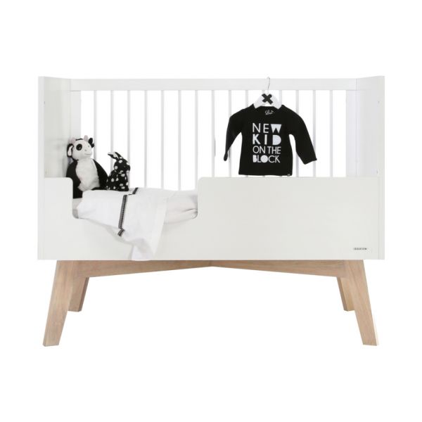 Kidsmill Sixties Babybed Wit Mat / Naturel 70 x 140 cm