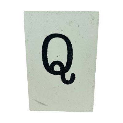 CottonCounts Letter Q - Wit