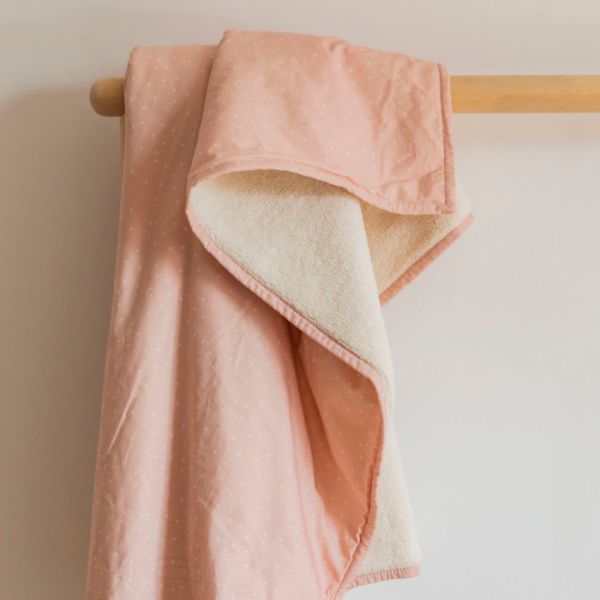 Mies & Co Adorable Dots Teddy Wiegdeken 70 x 100 cm Sweet Pink
