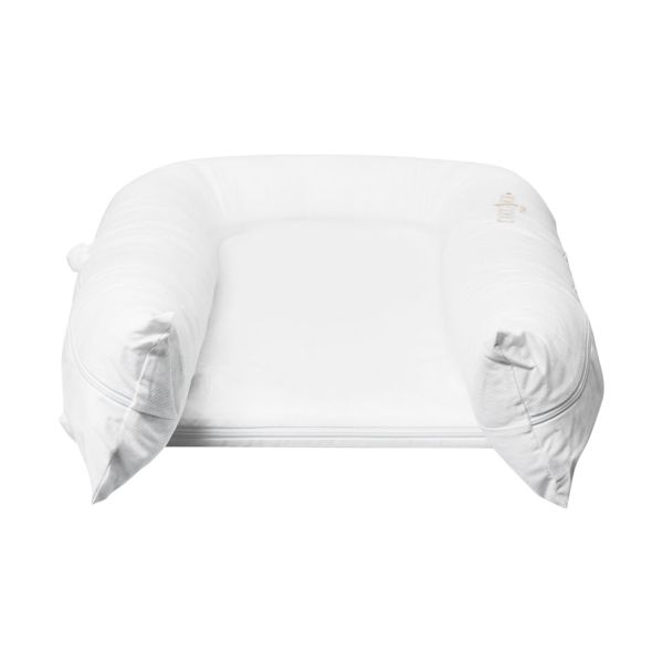 Dockatot sales pristine white