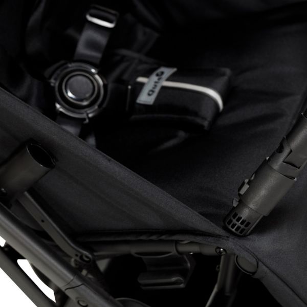 Qute Q-Ultra Zero Buggy Zwart