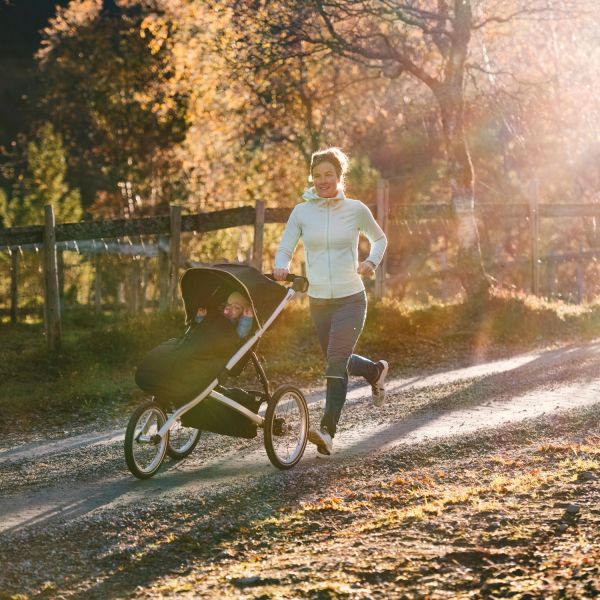 Thule Glide 2 Kinderwagen Jet Black 2021